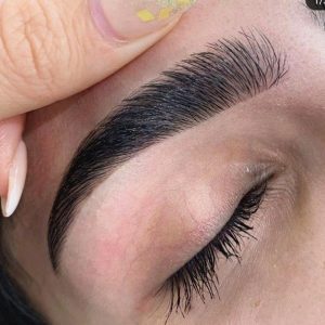 آرایشگاه گل آیین