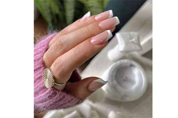 مرکز خدمات ناخن مونا احمدی