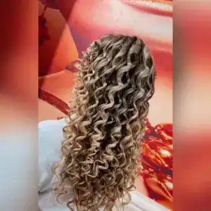 آرایشگاه چشم عسلی — نمونه 2