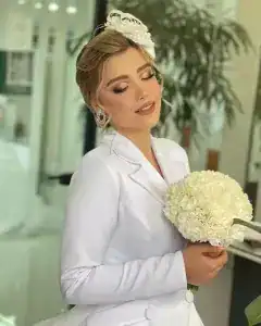 سالن آزاده اقبالی