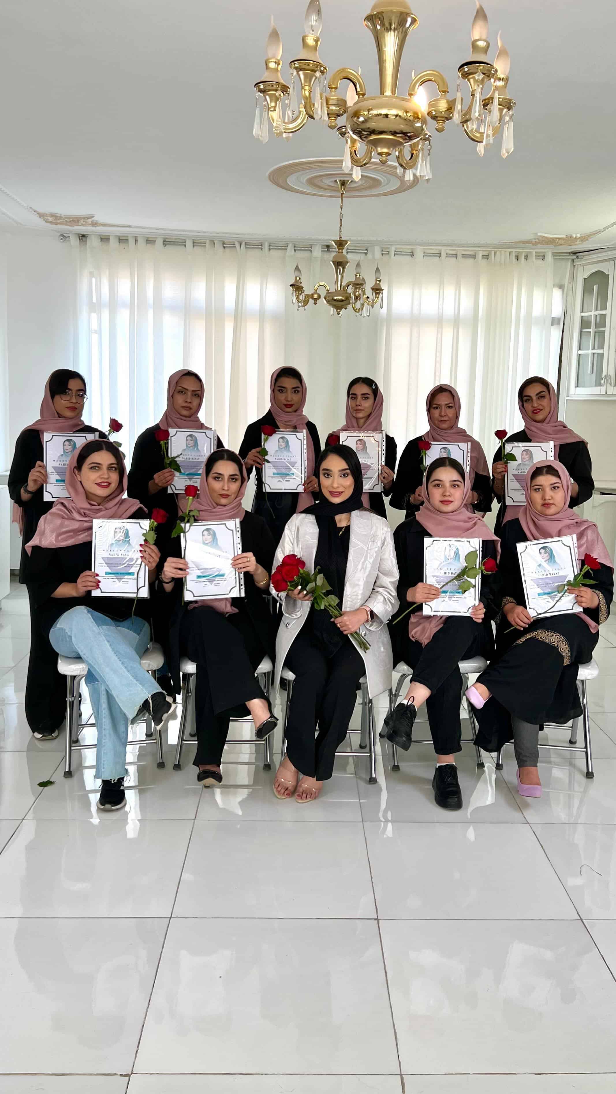 ناهید بیات