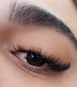 نمونه‌کار هنرجویان آکادمی مژه آوا، تصویر 3