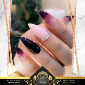 آرایشگاه ملکه آریایی — نمونه 2