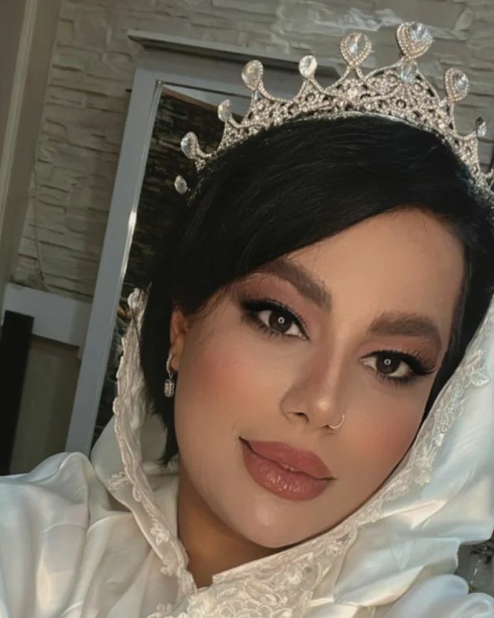 سالن پلاریس (لیلی درودی) — نمونه 1