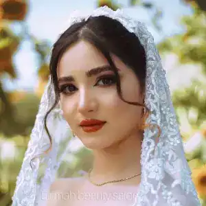 آرایشگاه الی ماه — نمونه 1