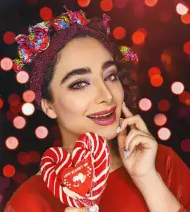 سالن عاطفه فکور — نمونه 2