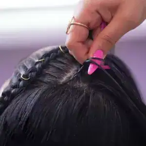 آرایشگاه باروت کوب