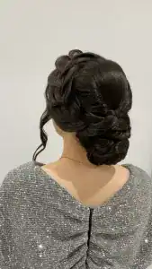 زهره ناصری