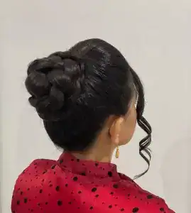 زهره ناصری