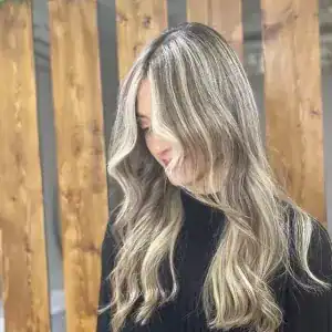 سالن زیبایی روناس — نمونه 3