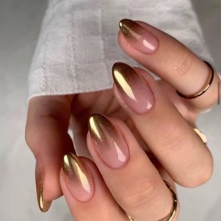 سالن زیبایی و عروس سرای کارتیه