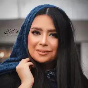 مینا میرزایی