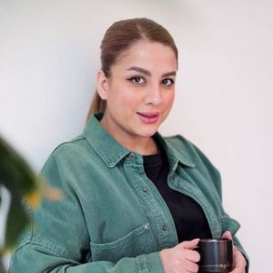 نوشین حقی