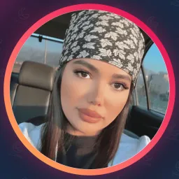 ناخن ملیکا نوروزی | لاک ناخن در گلشهر کرج